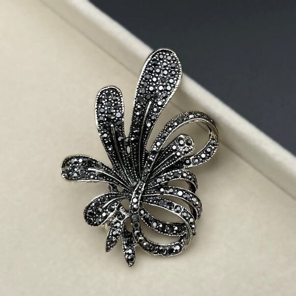 Silver with Dark Gray Crystal Floral Flower Ribbon Pin Back Brooch - Picture 6 of 10